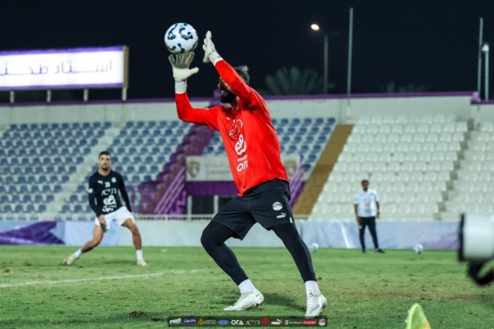 منتخب مصر يخوض تدريباته باستاد العين استعدادا لمواجهة أوزبكستان- صورة