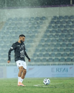 منتخب مصر يخوض تدريباته باستاد العين استعدادا لمواجهة أوزبكستان- صورة