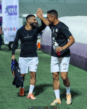 منتخب مصر يخوض تدريباته باستاد العين استعدادا لمواجهة أوزبكستان- صورة