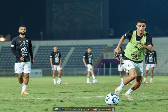 منتخب مصر يخوض تدريباته باستاد العين استعدادا لمواجهة أوزبكستان- صورة