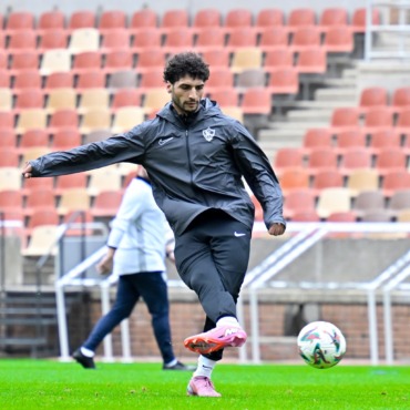 26 صورة ترصد كواليس مران الزمالك في جنوب إفريقيا قبل مواجهة كايزر تشيفز