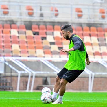 26 صورة ترصد كواليس مران الزمالك في جنوب إفريقيا قبل مواجهة كايزر تشيفز