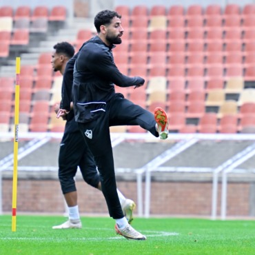 26 صورة ترصد كواليس مران الزمالك في جنوب إفريقيا قبل مواجهة كايزر تشيفز