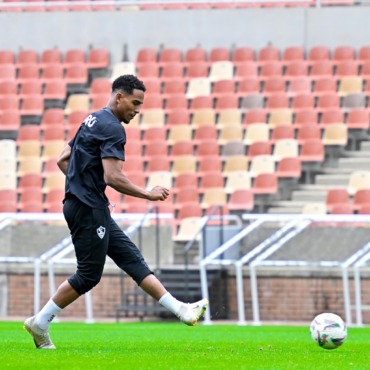 26 صورة ترصد كواليس مران الزمالك في جنوب إفريقيا قبل مواجهة كايزر تشيفز