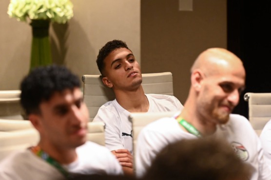 تفاصيل جلسة هاني أبوريدة مع لاعبي منتخب مصر الثاني قبل كأس العرب - صورة