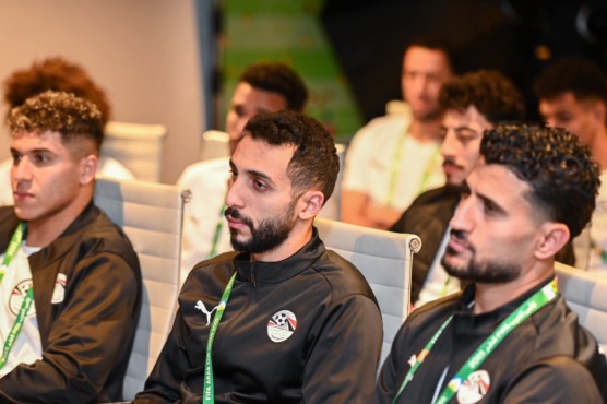 تفاصيل جلسة هاني أبوريدة مع لاعبي منتخب مصر الثاني قبل كأس العرب - صورة