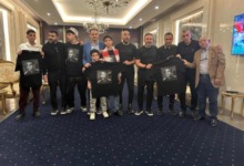 شاهد هتافات قوية لجماهير الزمالك يقودها نجل الراحل محمد صبري.. و انهيار حازم إمام من البكاء- فيديو