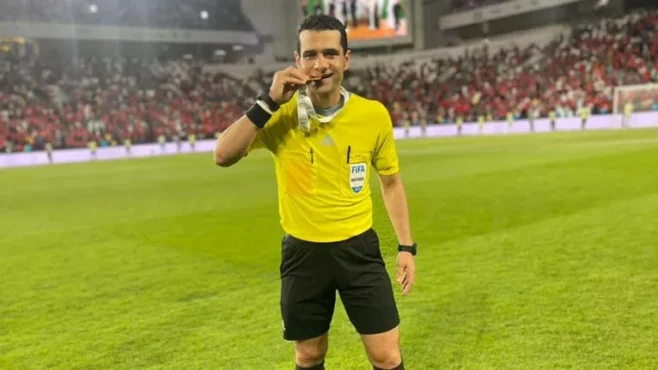 بعد إعلان اعتزاله.. الحكم محمود البنا يوجه رسالة استغاثة لرئيس السيسي! صورة