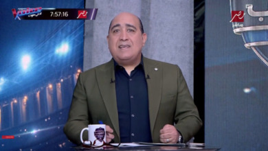 مهيب عبد الهادي يفتح النار على لاعبي منتخب مصر: "انتم فاكرين نفسكم إيه.. فوقوا"!