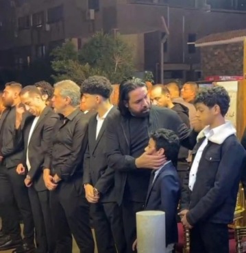 نجوم الرياضة المصرية وشخصيات بارزة في عزاء محمد صبري ووفد من الأهلي- صورة 15 نجوم الرياضة المصرية وشخصيات بارزة في عزاء محمد صبري ووفد من الأهلي- صورة