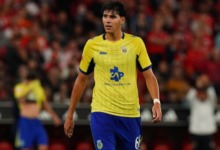 وكيل عمر فايد يحسم الجدل بشأن حقيقة مفاوضات الأهلي مع اللاعب 2 وكيل عمر فايد يحسم الجدل بشأن حقيقة مفاوضات الأهلي مع اللاعب