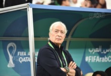 لاعب منتخب الكويت السابق يلقن حلمي طولان درسًا قاسيًا بعد تصريحاته عقب المباراة- فيديو