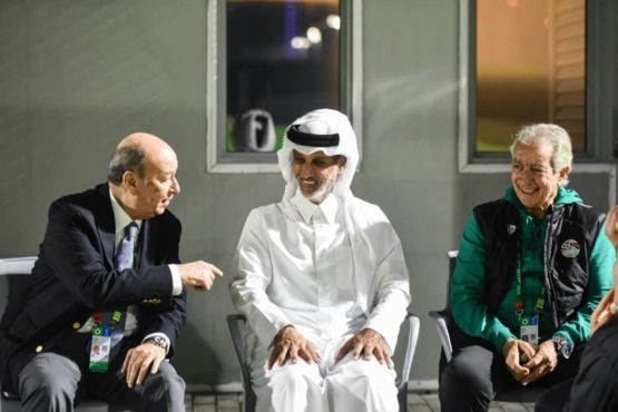تفاصيل زيارة وزير الرياضة القطري لمنتخب مصر قبل مواجهة الأردن في كأس العرب - صورة