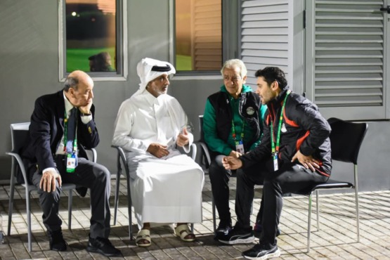تفاصيل زيارة وزير الرياضة القطري لمنتخب مصر قبل مواجهة الأردن في كأس العرب - صورة