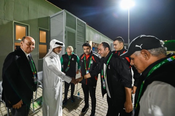 تفاصيل زيارة وزير الرياضة القطري لمنتخب مصر قبل مواجهة الأردن في كأس العرب - صورة