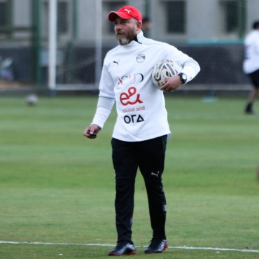 بمشاركة ثنائي الزمالك.. انطلاق معسكر منتخب مصر تحت 18 سنة استعدادا للتصفيات الإفريقية 2 بمشاركة ثنائي الزمالك يبدأ معسكر منتخب مصر تحت 18 سنة استعدادا للتصفيات الإفريقية