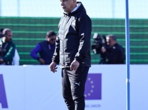 حسام حسن ينتظر حسم موقف نجم المنتخب قبل مواجهة جنوب افريقيا