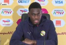 لاعب السنغال يرد بقوة على صحفي مغربي بعد سؤاله عن "إفساد احتفالية المغاربة"!