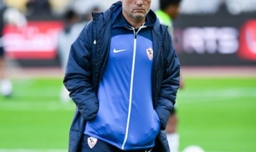 دونجا يحسم الجدل بشأن حقيقة إختيار جون إدوارد تشكيل الزمالك أمام الاتحاد