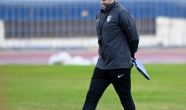 جون إدوارد يصدم معتمد جمال بشأن طلبه عن لاعب الزمالك