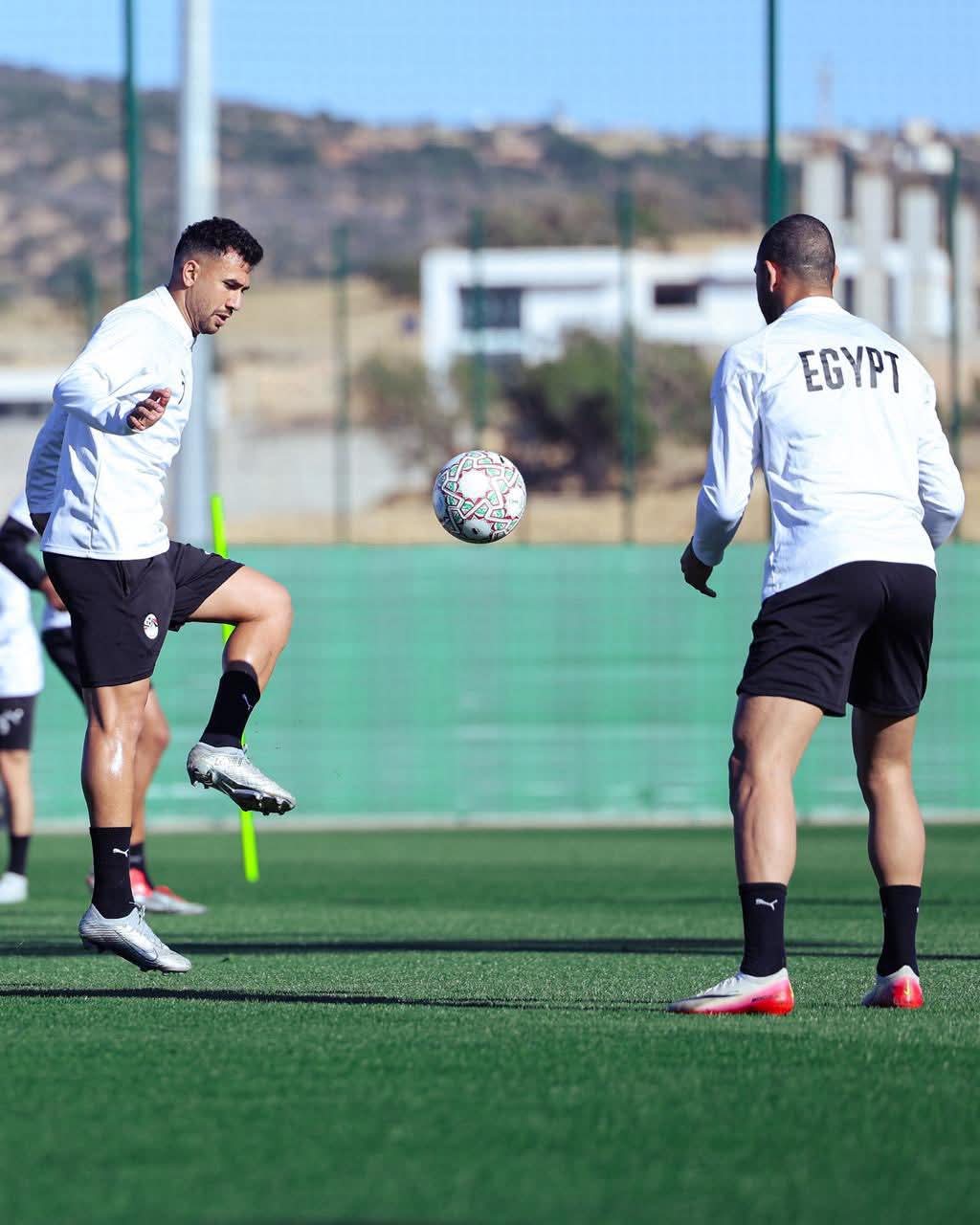 منتخب مصر يخوض مرانه الأخير في أغادير ويتجه لطنجه استعدادا لمواجهة السنغال في بطولة إفريقيا - صورة