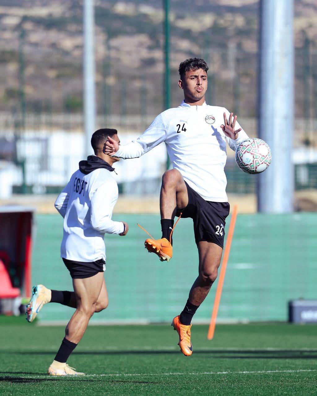 منتخب مصر يخوض مرانه الأخير في أغادير ويتجه لطنجه استعدادا لمواجهة السنغال في بطولة إفريقيا - صورة