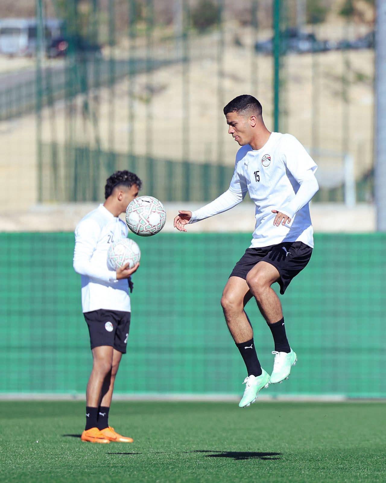 منتخب مصر يخوض مرانه الأخير في أغادير ويتجه لطنجه استعدادا لمواجهة السنغال في بطولة إفريقيا - صورة