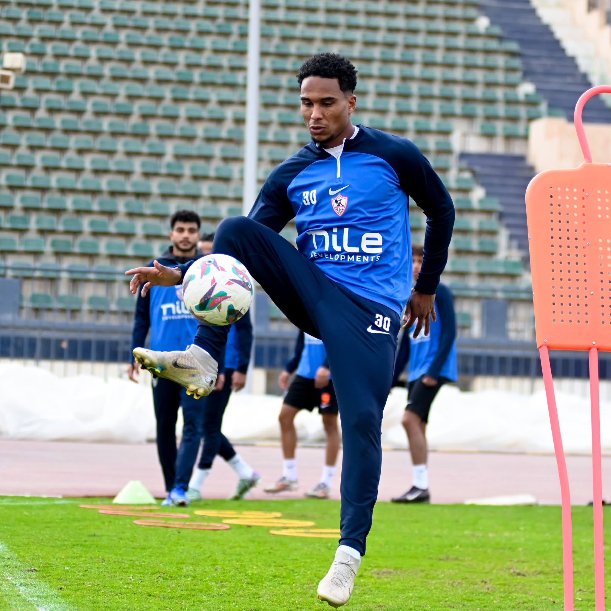 37 صورة ترصد كواليس مران الزمالك قبل مواجهة المصري.. عودة لاعب الفريق