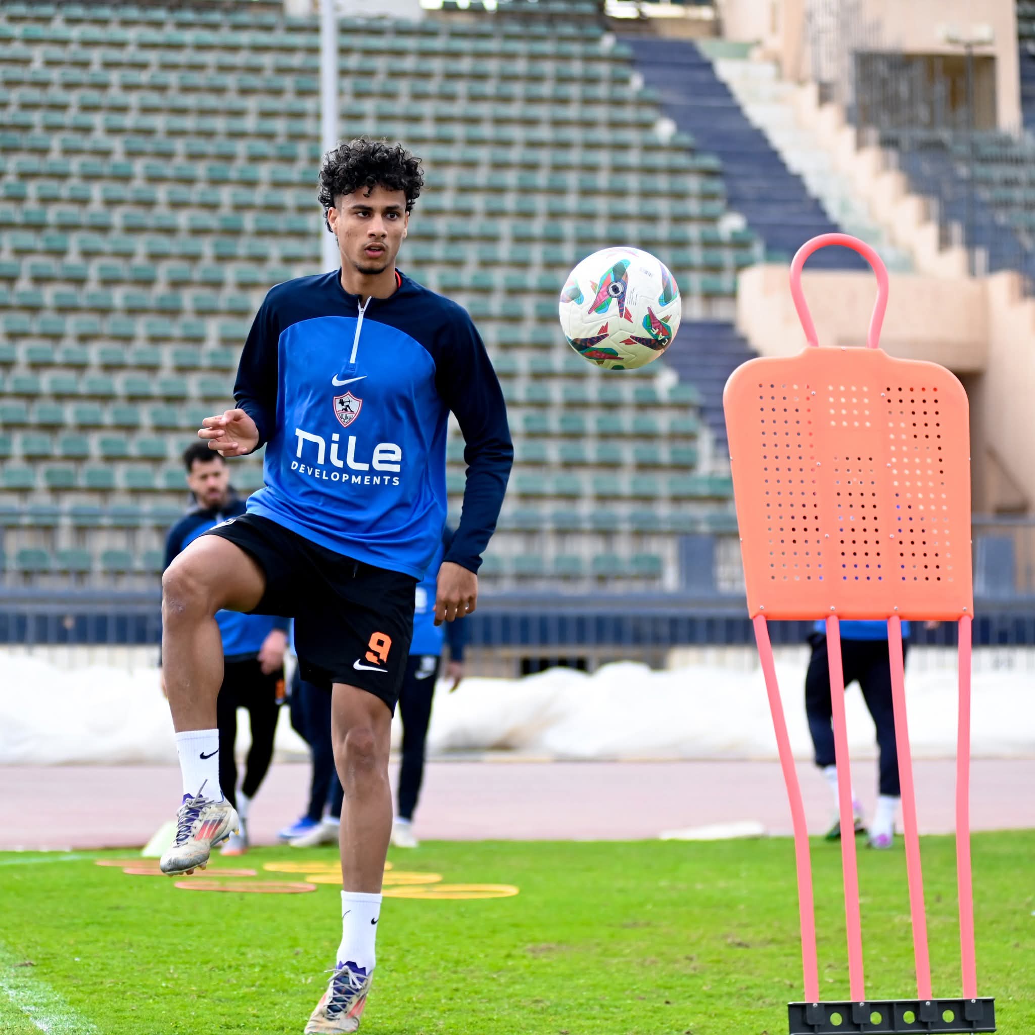 37 صورة ترصد كواليس مران الزمالك قبل مواجهة المصري.. عودة لاعب الفريق