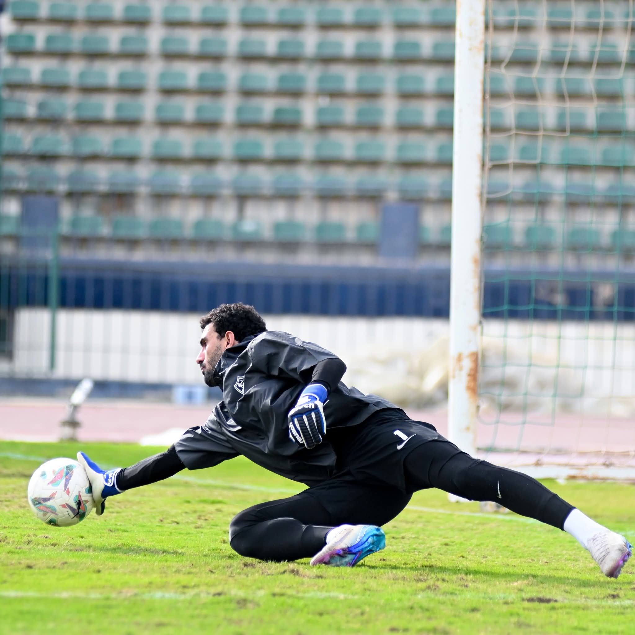 37 صورة ترصد كواليس مران الزمالك قبل مواجهة المصري.. عودة لاعب الفريق