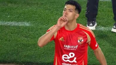 ضربة قاصمة.. الأهلي "يُحجم" إمام عاشور ويفرض سطوة القرار بغرامة كبيرة وايقاف- صورة