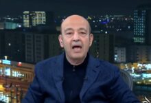 عمرو أديب يوجه سؤال عاصف لوزير الرياضة وهاني أبوريدة بعد تصرفات حسام وإبراهيم حسن في المغرب