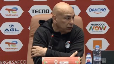 مؤتمر ناري قبل مصر ونيجيريا.. حسام حسن يرفض الاتهامات ويرد بقسوة على صحفي مغربي