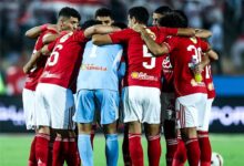 كان على بُعد خطوات من الرحيل.. قرار مفاجئ يقلب مصير لاعب الأهلي في اللحظات الأخيرة