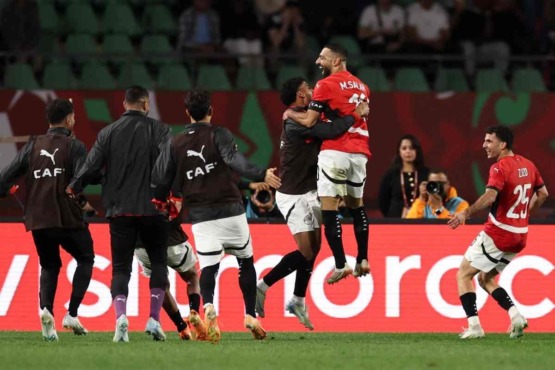 منتخب مصر يكشف كواليس إصابة حمدي وتريزيجيه ولقطة حسام حسن وتصريحات صلاح المُثيرة للجدل! فيديو 1 منتخب مصر يكشف كواليس إصابة حمدي وتريزيجيه ولقطة حسام حسن وتصريحات صلاح المُثيرة للجدل! فيديو