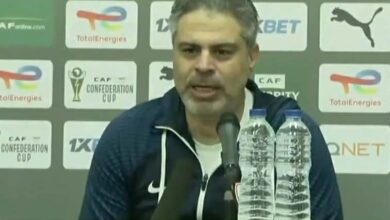 معتمد جمال يوضح حقيقة إعتراض لاعب الزمالك على تغييره أمام المصري ويؤكد سعيد بعودة هذا الثنائي