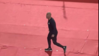 خالد الغندور يُفجر مفاجأة بشأن سبب تواجد حسام حسن عند مدرجات مشجعي بنين بعد هدف محمد صلاح!