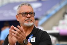 ميكالي يكشف حقيقة اقترابه من قيادة الزمالك