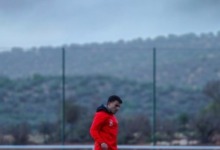 شاعر أهلاوي يوجه إنتقاد حاد لزيزو بسبب مستواه أمام بنين- صورة