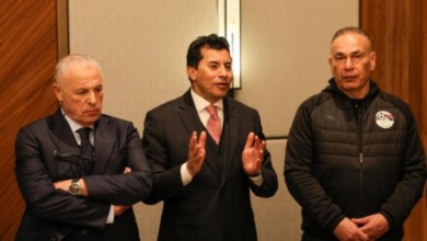 تفاصيل إجتماع وزير الرياضة وهاني أبوريدة مع منتخب مصر.. ورسالة محمد صلاح