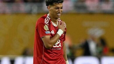 أول رد من إمام عاشور بعد تمرده في الأهلي وتغريمه وإيقافه - صورة