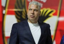 وائل جمعة يشن هجومًا ناريًا على أداء الأهلي امام شبيبة القبائل.. "عشوائية وغياب للهوية"