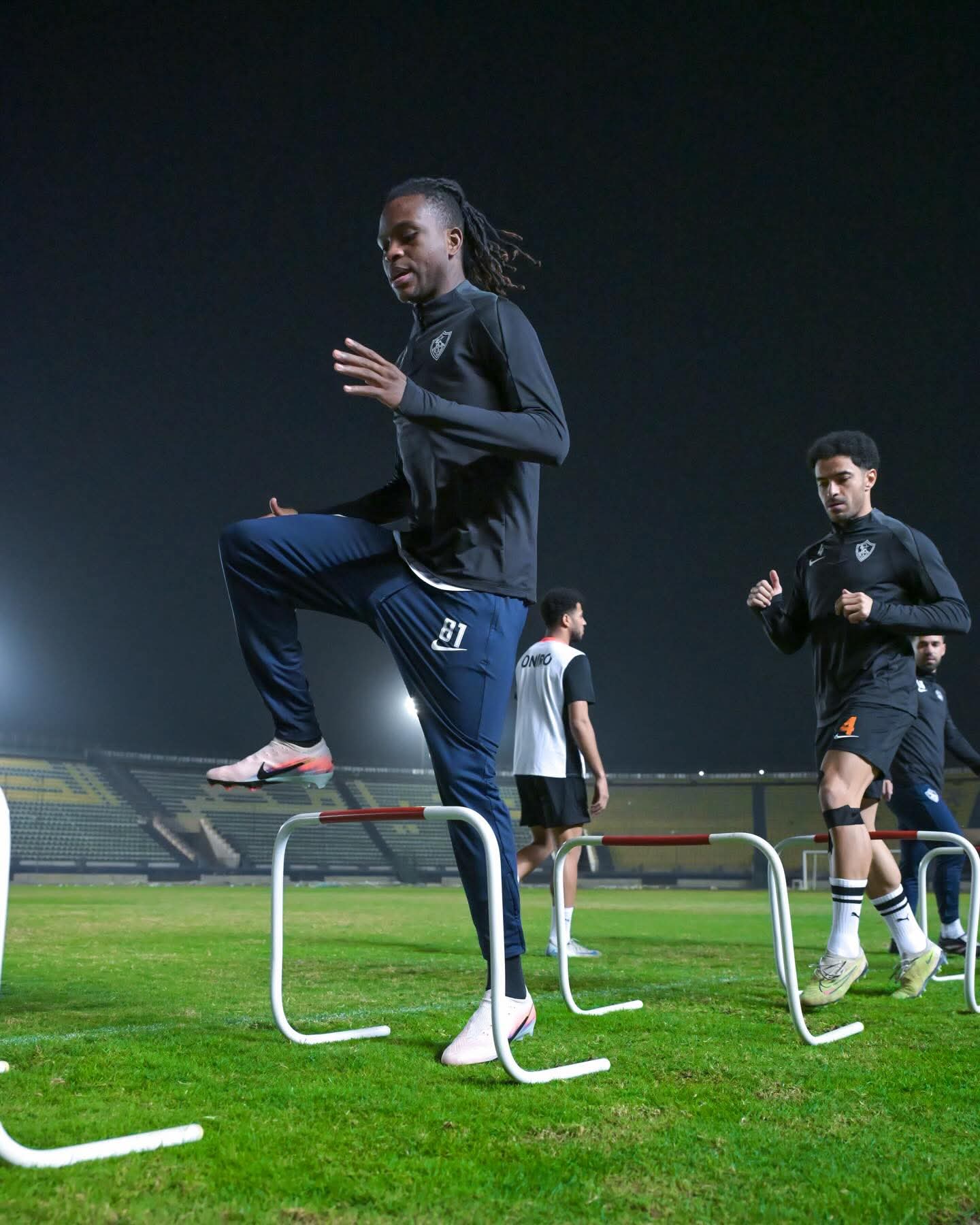 بمشاركة عبدالله السعيد.. 12 صور ترصد كواليس مران مستبعدي الزمالك اليوم قبل مواجهة سموحة