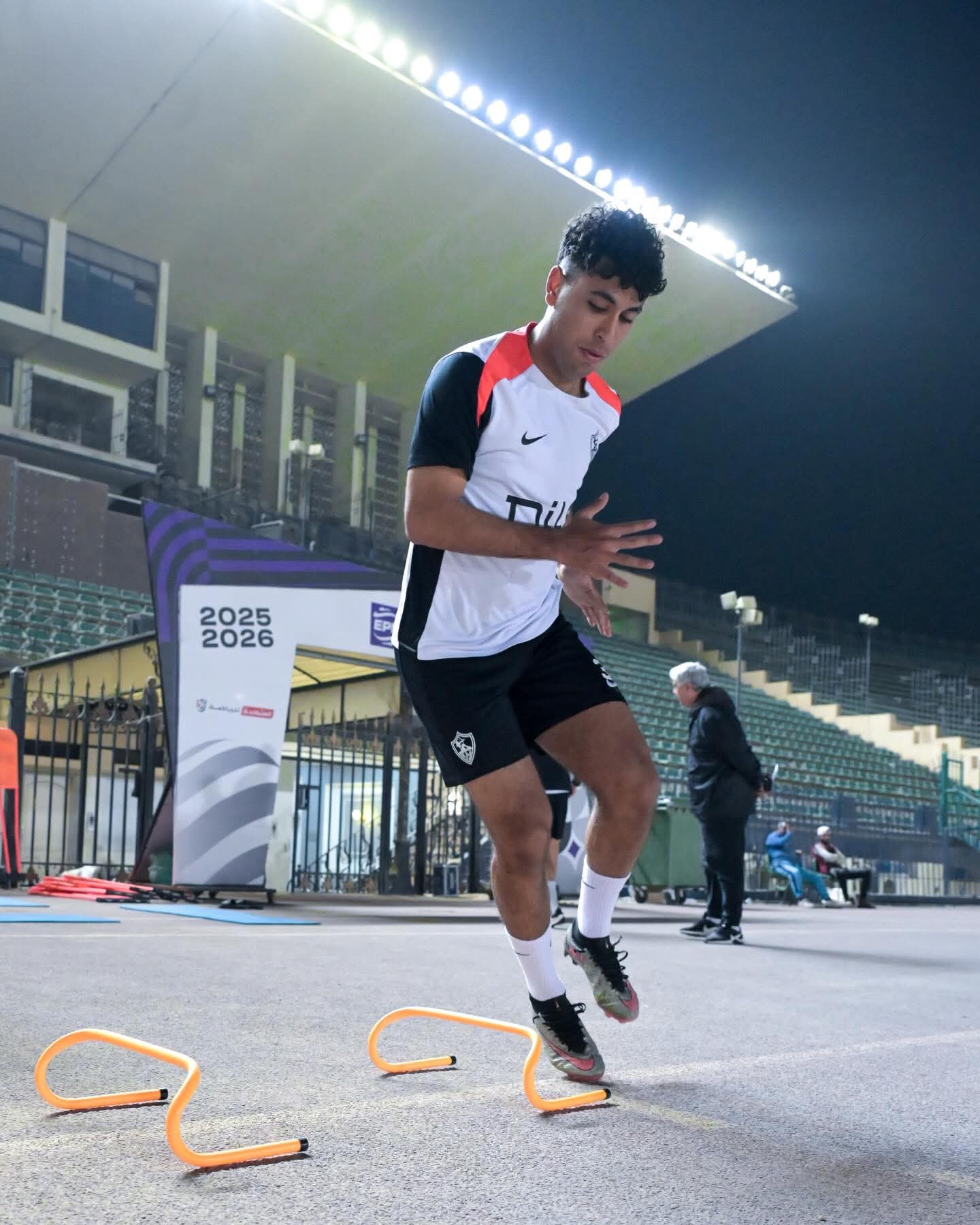 بمشاركة عبدالله السعيد.. 12 صور ترصد كواليس مران مستبعدي الزمالك اليوم قبل مواجهة سموحة