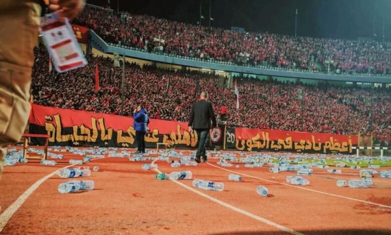 الأهلي يكشف أسباب عدم التقدم بشكوى ضد الجيش الملكي ويقدم مستندات للكاف لمحاولة تبرئة جماهيره- صورة 1 الأهلي يكشف أسباب عدم التقدم بشكوى ضد الجيش الملكي ويقدم مستندات للكاف لمحاولة تبرئة جماهيره- صورة