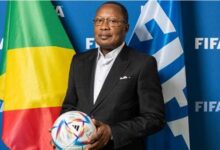 زلزال كروي في إفريقيا.. الحكم بالسجن مدى الحياة على رئيس اتحاد بسبب ملايين "فيفا" المختفية!