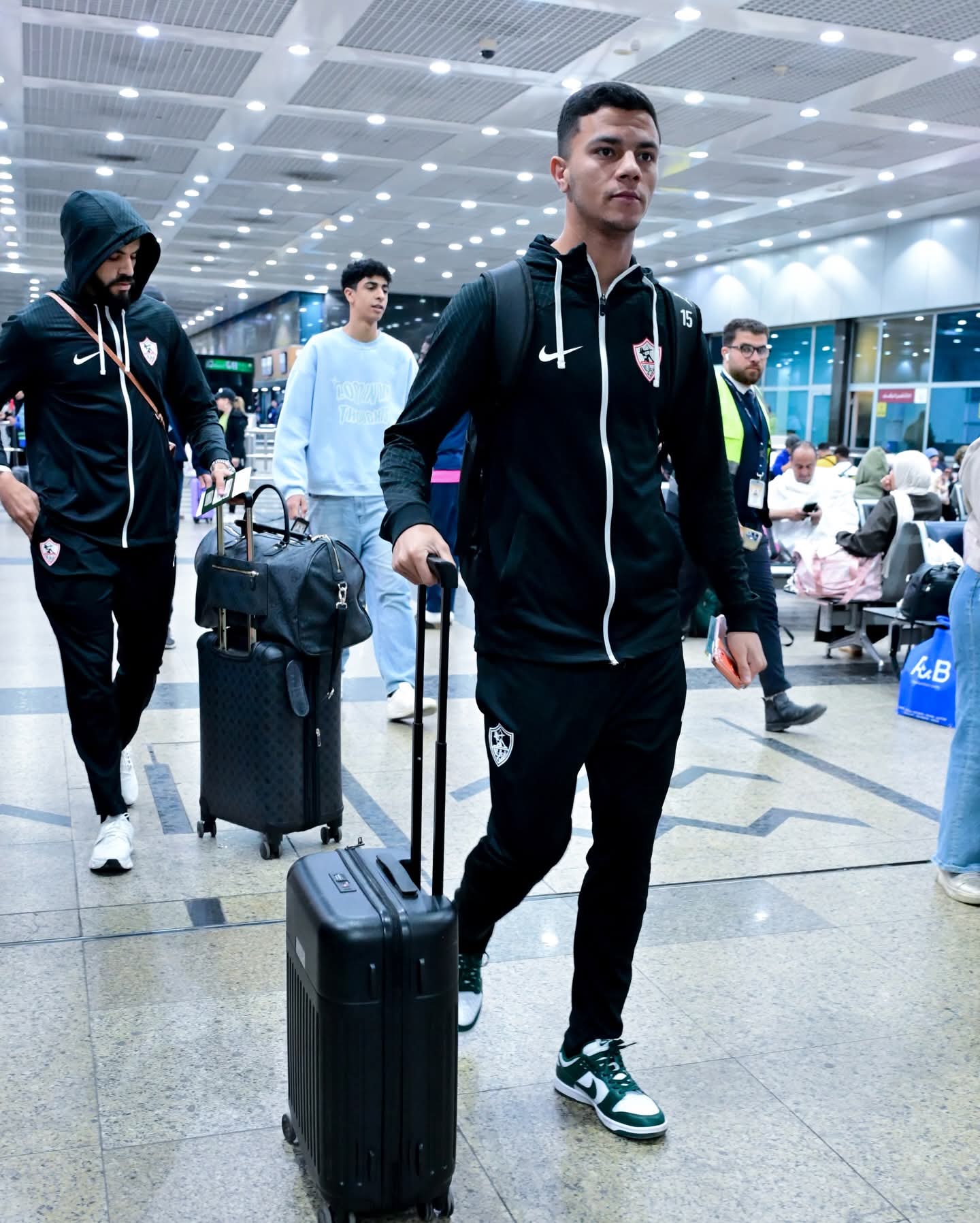 الزمالك يغادر القاهرة لمواجهة أوتوهو الكونغولي في الكونفدرالية-صورة