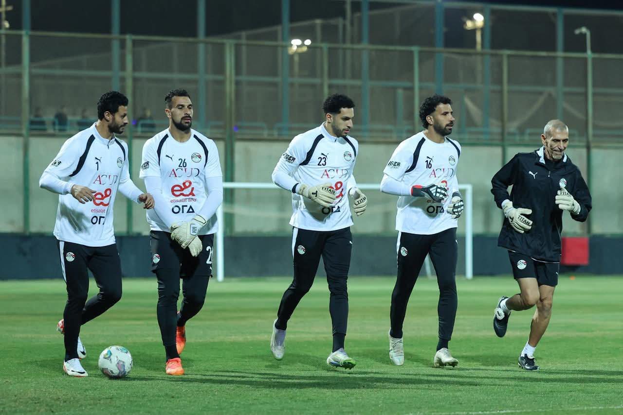 بمشاركة لاعبي الزمالك.. تفاصيل مران منتخب مصر استعدادا لوديتي السعودية وإسبانيا- صورة