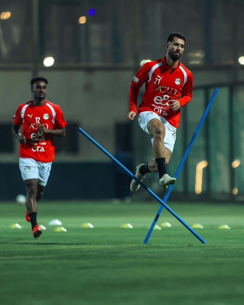 بمشاركة لاعبي الزمالك.. تفاصيل مران منتخب مصر استعدادا لوديتي السعودية وإسبانيا- صورة