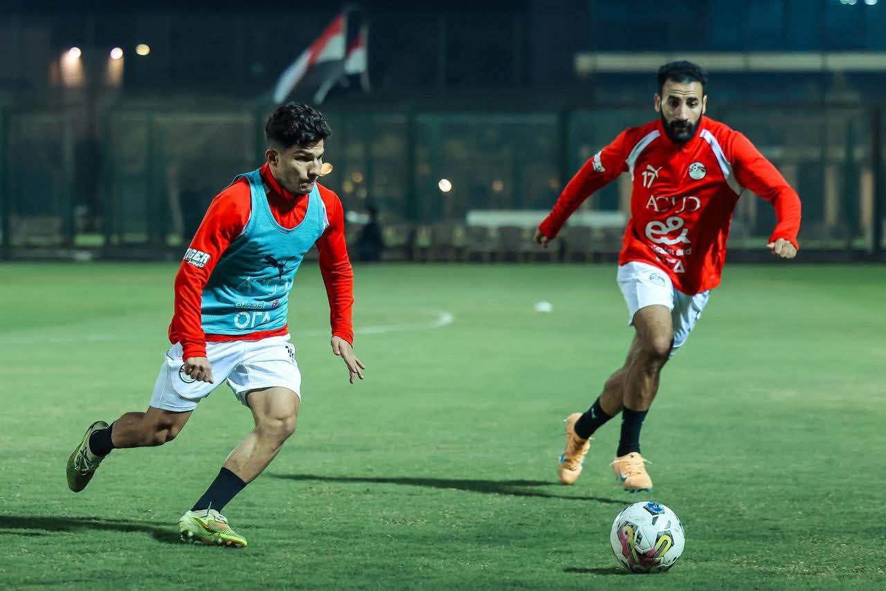 بمشاركة لاعبي الزمالك.. تفاصيل مران منتخب مصر استعدادا لوديتي السعودية وإسبانيا- صورة